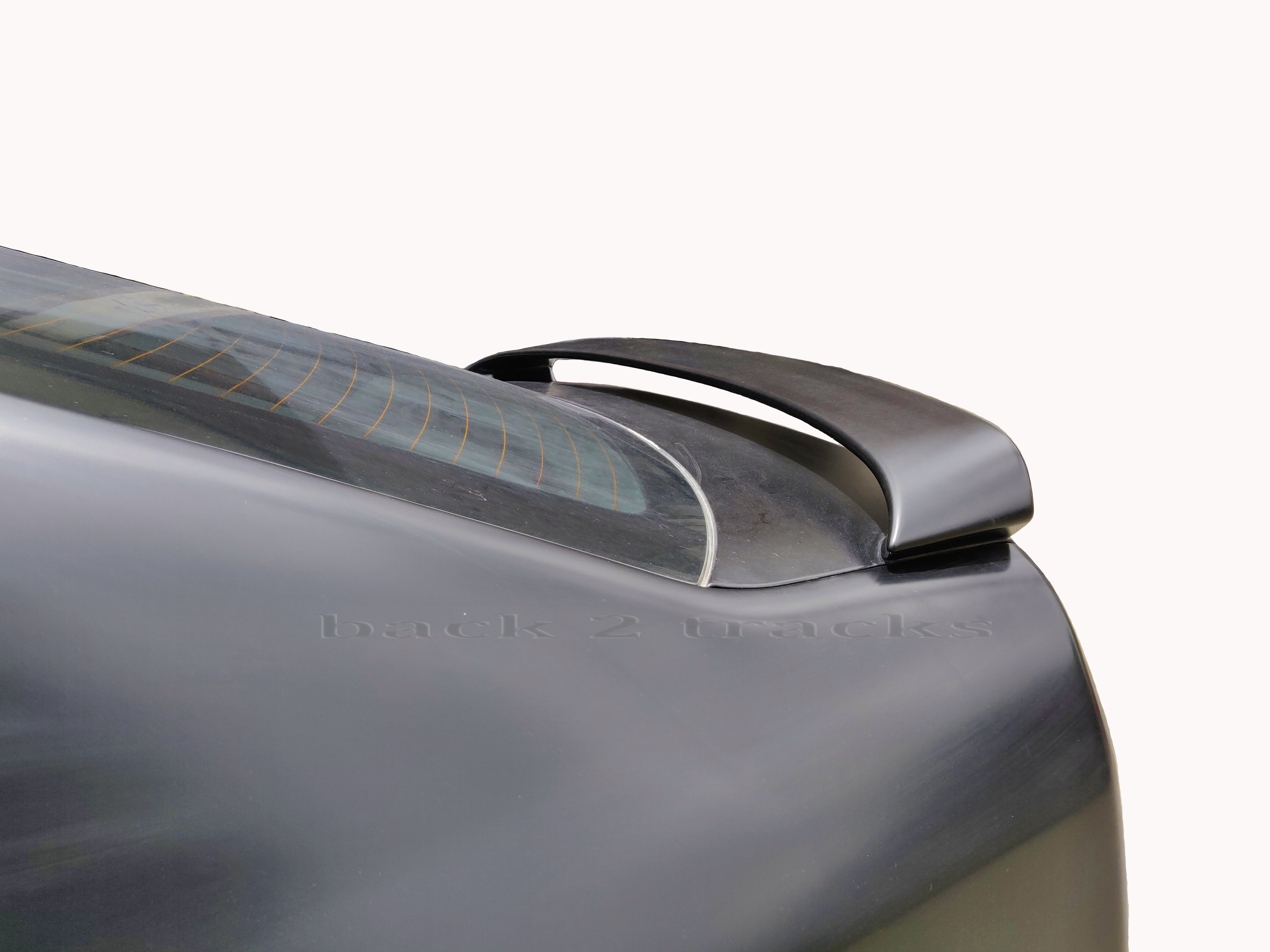 Semi-Finished Compactable for Skoda Octavia (Unpainted Grey) Car Spoiler with Light Weight Fiber Reinforced Plastic (FRP)